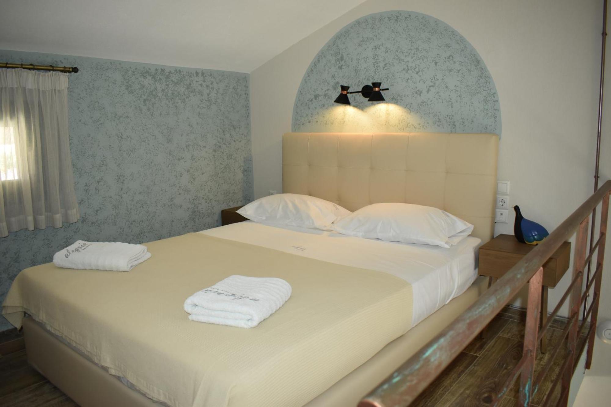Alegria Suites Nikiti  Zewnętrze zdjęcie