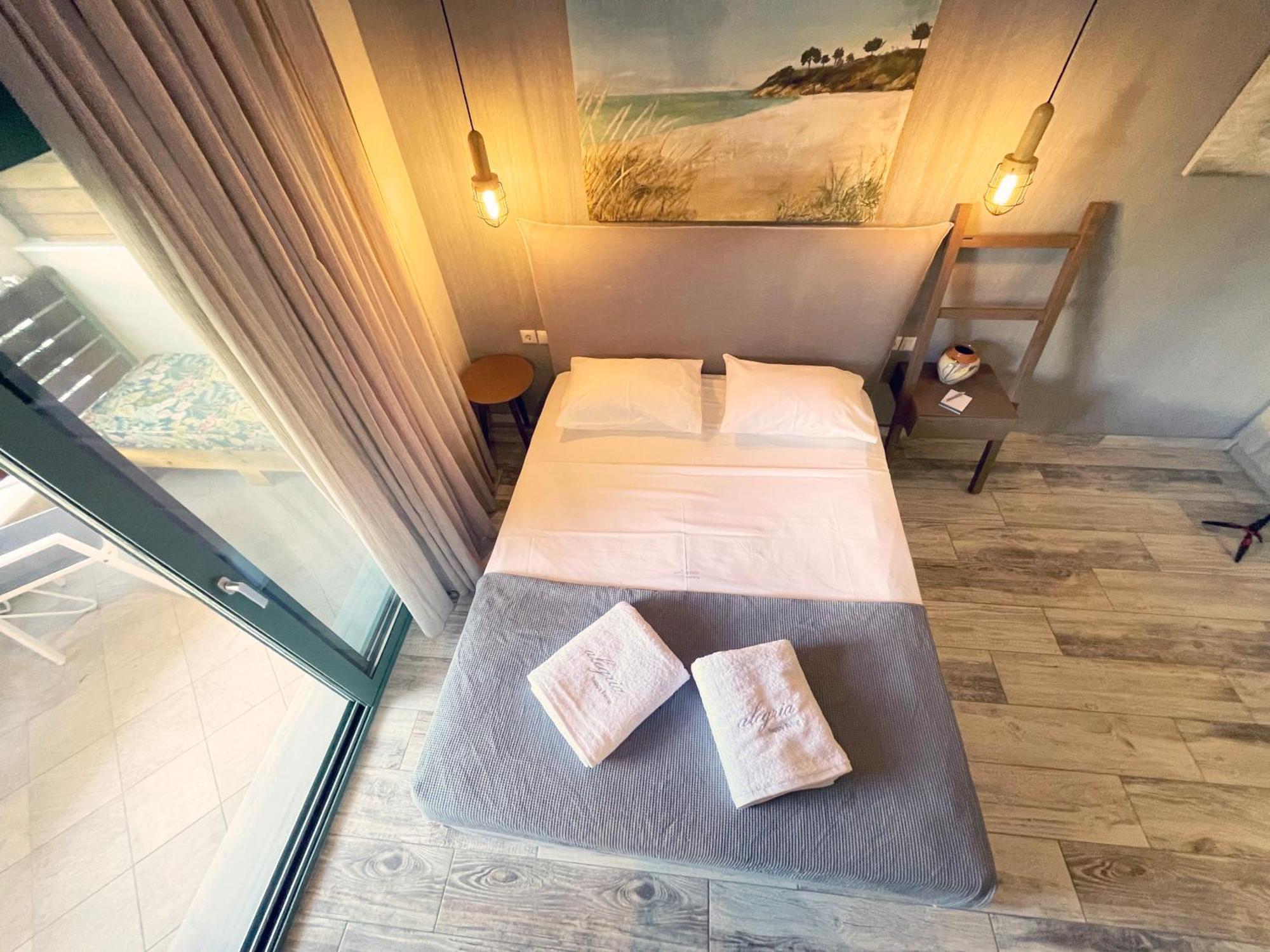 Alegria Suites Nikiti  Zewnętrze zdjęcie